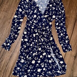 Kaileigh Navy Floral Long Sleeve Dress